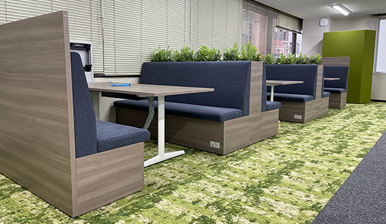 某製薬会社打合せコーナーの画像