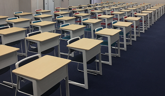 某私立学校視聴覚室の画像